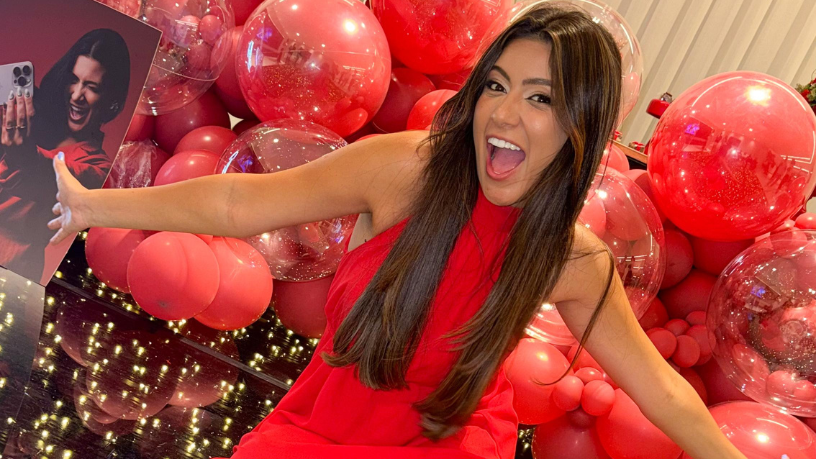 Non Stop apresenta a celebração de 10 anos de Jaque Sobrinho com culto e live especial.