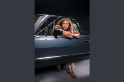 A Non Stop celebra a estreia de Whindersson Nunes na música com o lançamento do álbum “Se Eu Sofresse em 1985”. (Crédito: Allison Valentim)