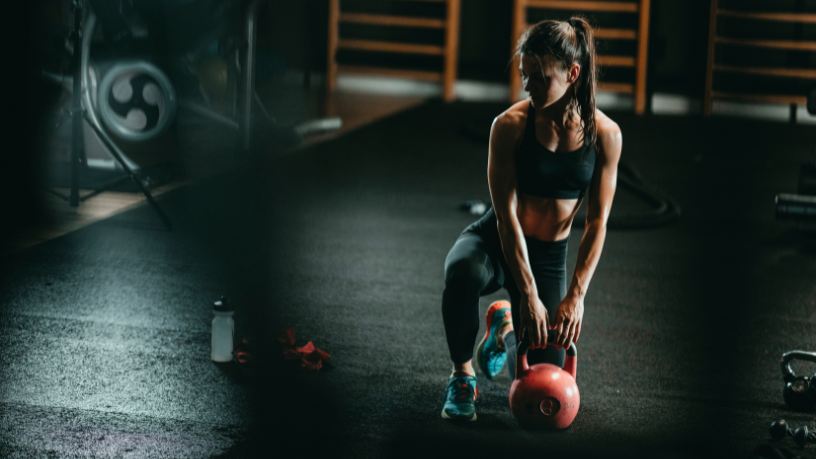 Treino metabólico híbrido em 30 minutos potencializa força e condicionamento — como orienta Gustavo Luíz Guilherme Pinto, sem perder intensidade.