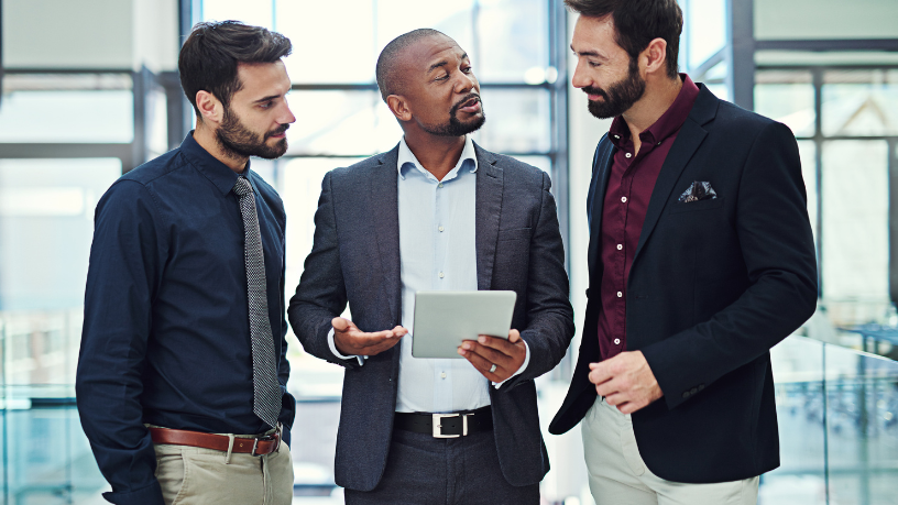 Comunicação profissional com sensibilidade para evitar conflitos na visão de Hebron Costa Cruz de Oliveira.