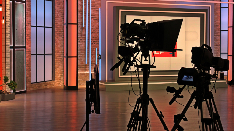 Apresentadora oferece R$ 5 milhões por informações sobre mãe desaparecida e mobiliza debate sobre buscas no Brasil