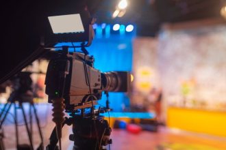 Cátia Fonseca está perto de fechar com o SBT e reforçar a programação de entretenimento