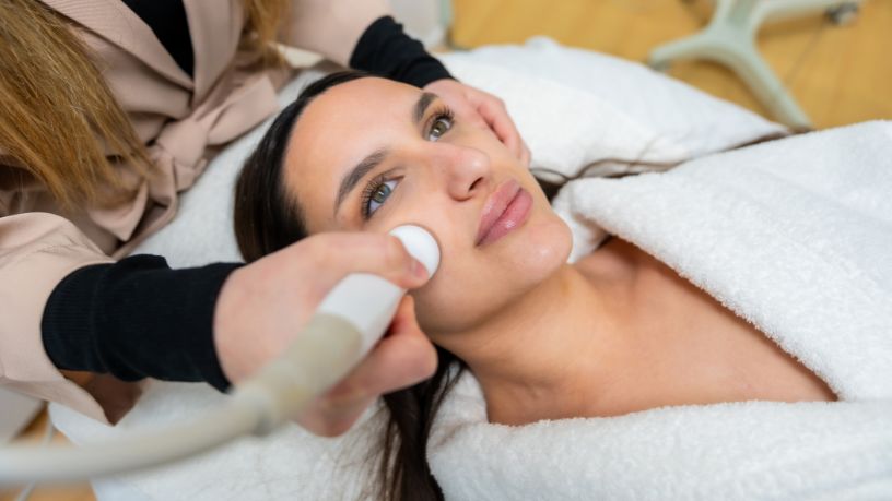 Famosos e procedimentos estéticos: a nova busca pela naturalidade redefine padrões de beleza