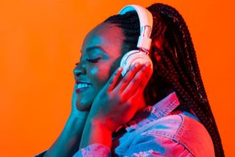 Anitta no topo global do Spotify: como a artista brasileira redefiniu o alcance do pop latino